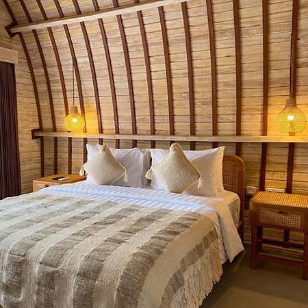 Ratan Uluwatu Hotel And Villas מראה חיצוני תמונה