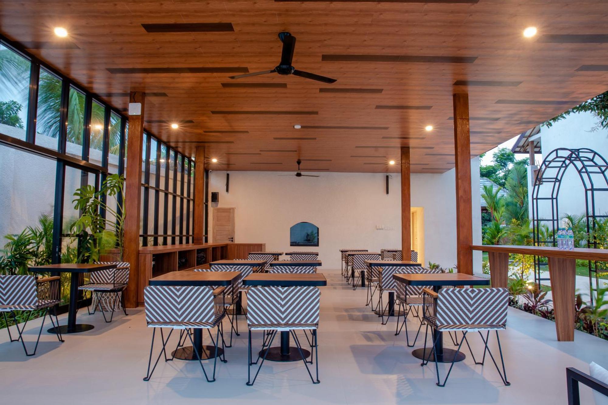 Ratan Uluwatu Hotel And Villas מראה חיצוני תמונה