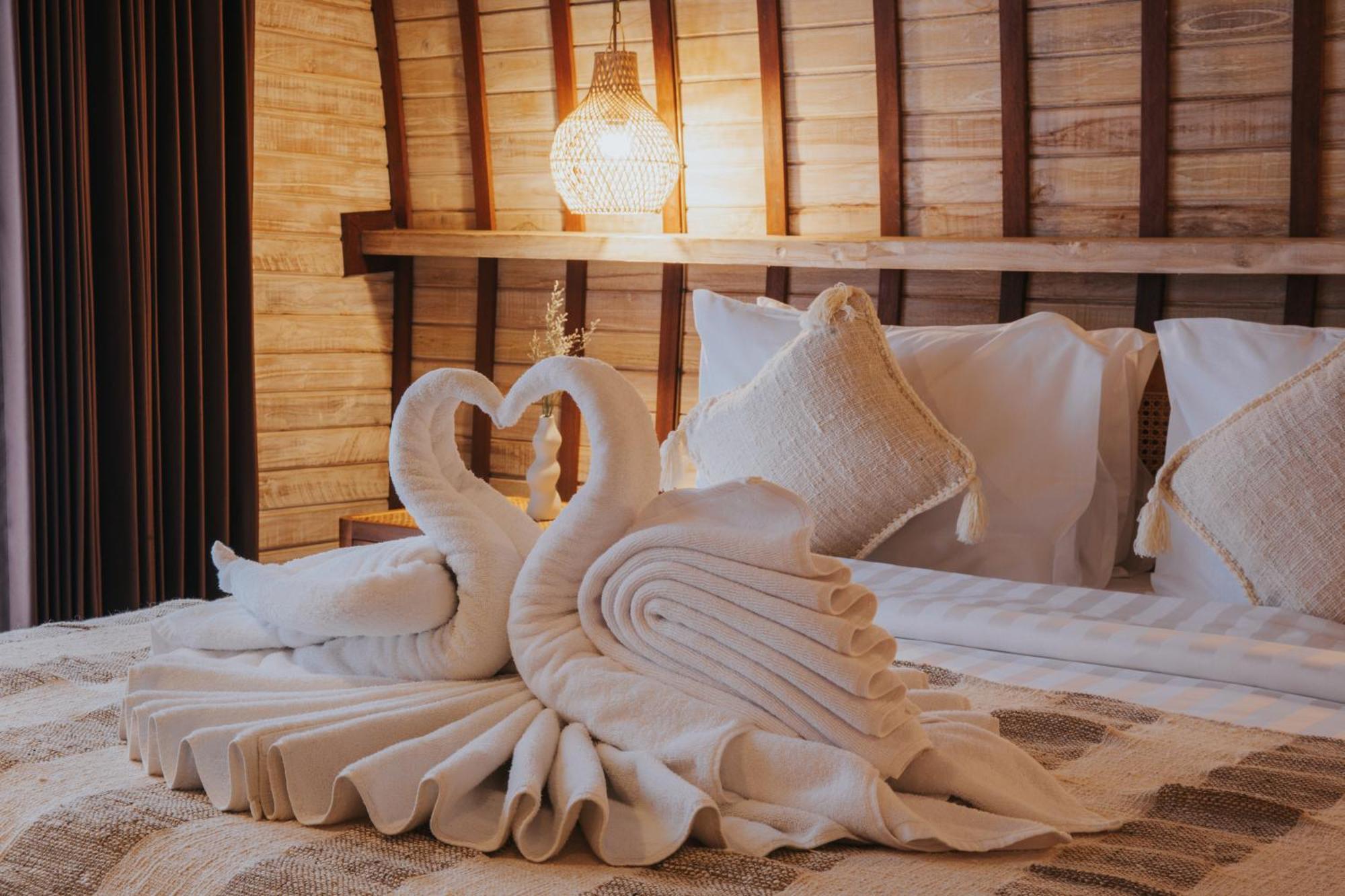 Ratan Uluwatu Hotel And Villas מראה חיצוני תמונה