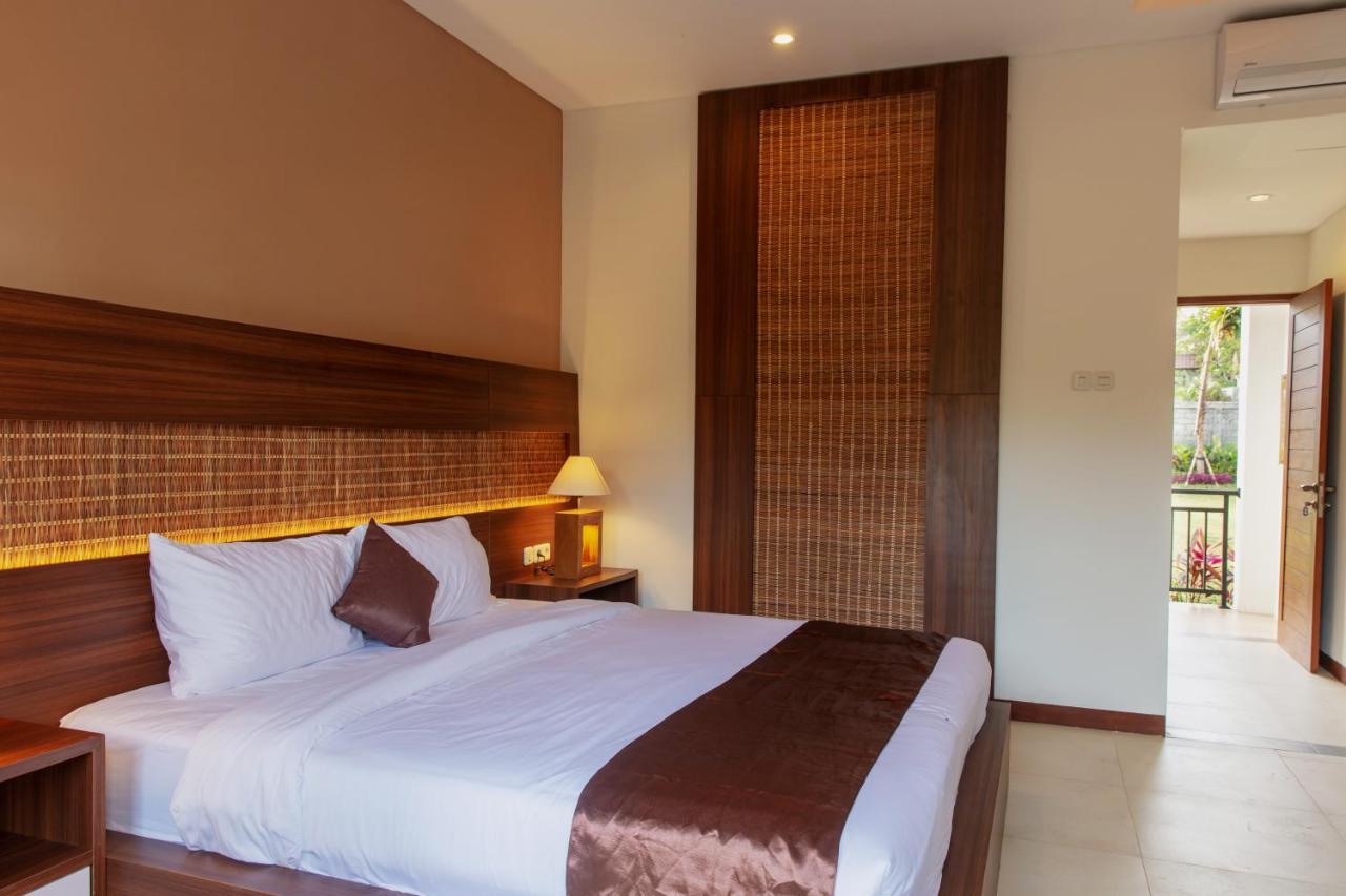 Ratan Uluwatu Hotel And Villas מראה חיצוני תמונה